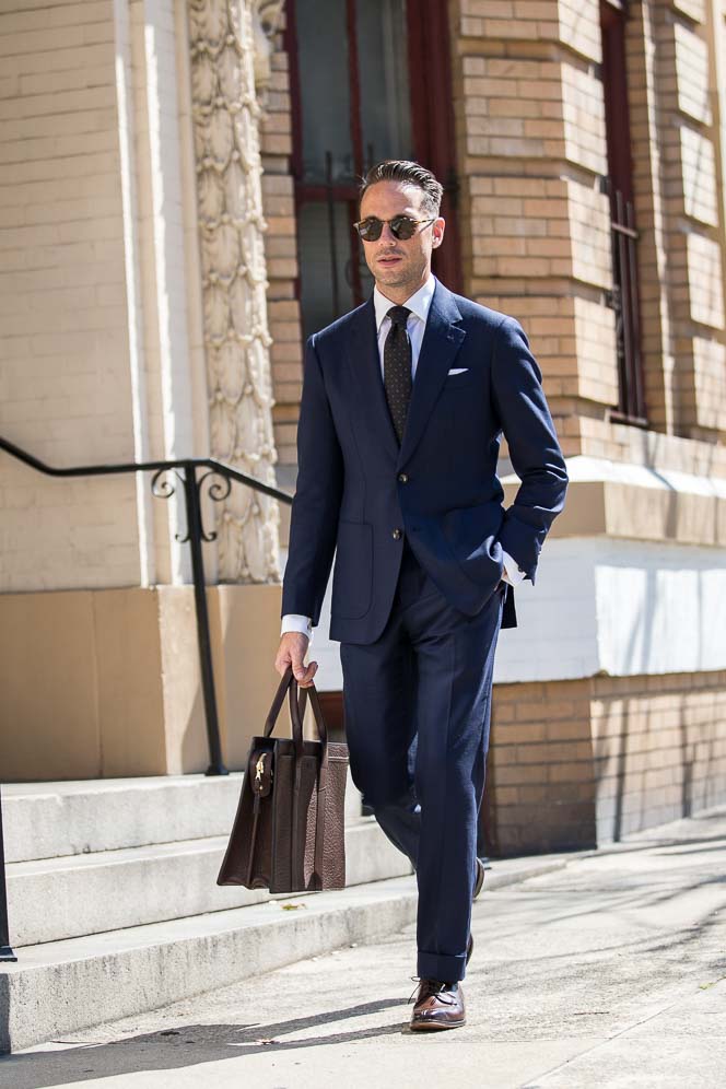 ways-to-wear-navy-blue-suit-job-interview-business